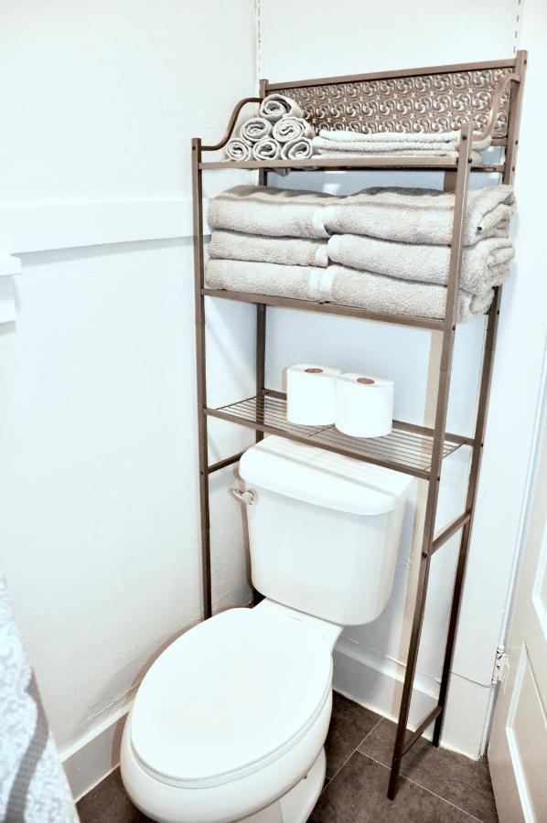 Downtown 1 Bedroom Charmer - Walk, Bike, Enjoy!! 拉皮德城 外观 照片