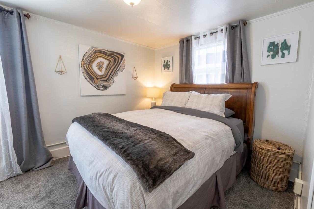 Downtown 1 Bedroom Charmer - Walk, Bike, Enjoy!! 拉皮德城 外观 照片